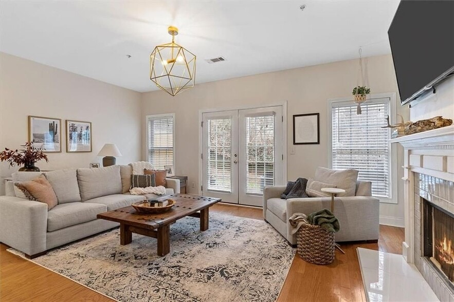 Building Photo - 1168 Stephens St