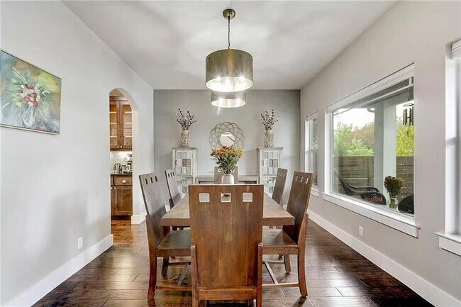 Building Photo - 1905 Frazier Ave