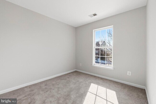 Building Photo - 3816 Sugarloaf Pkwy