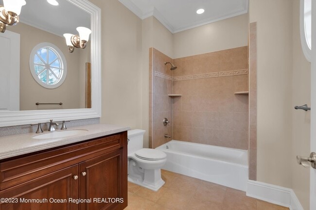 Building Photo - 131 Oval Rd