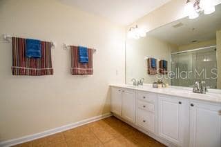 Building Photo - 6855 Sperone St