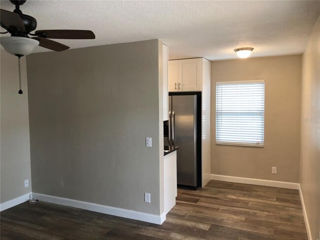 Building Photo - 520 70th St N