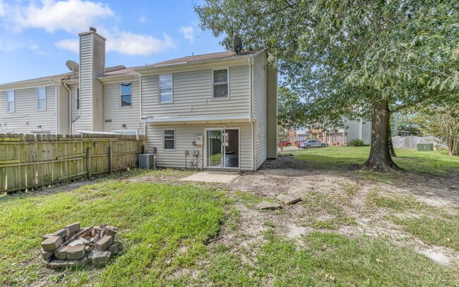 Building Photo - 1308 Mikie Ct