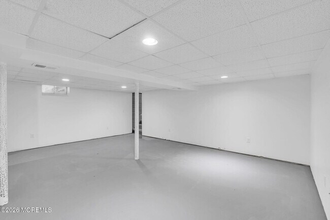 Building Photo - 809 Commonwealth Blvd