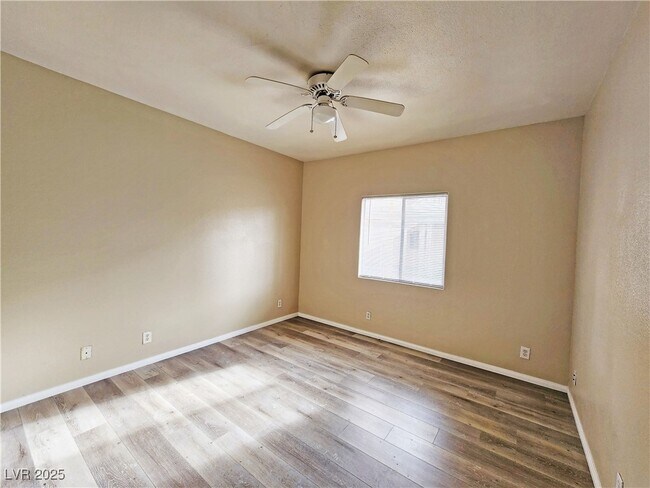 Building Photo - 1444 Star Rd