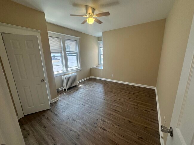 Building Photo - 9 N Rosborough Ave