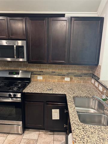 Building Photo - 5856 Bindweed Street