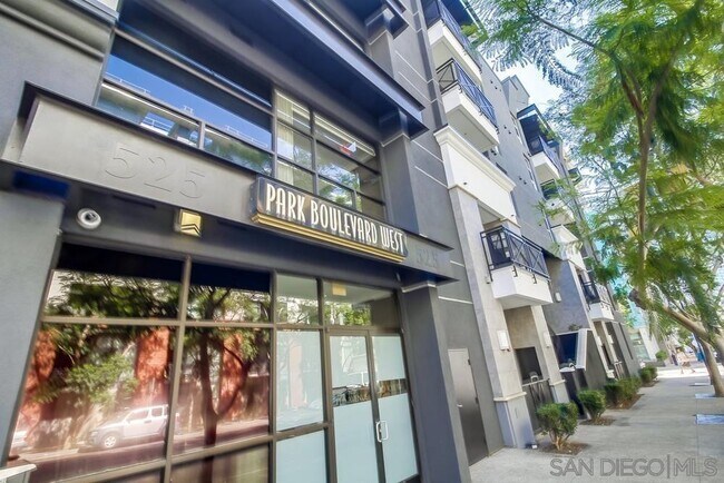 Building Photo - 525 11th Ave