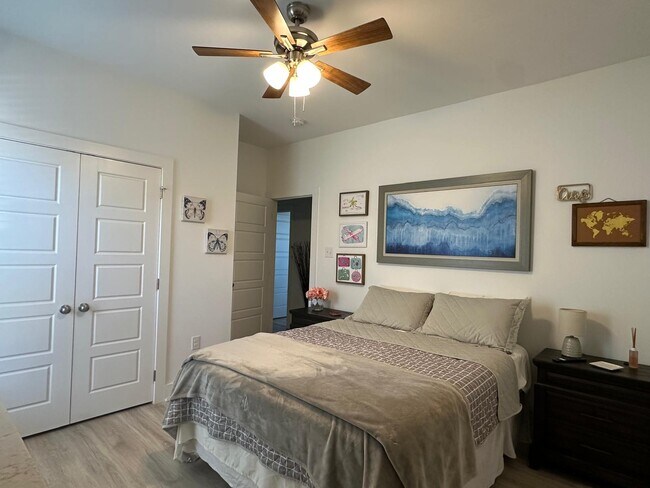 Building Photo - 39249 High Creek Dr