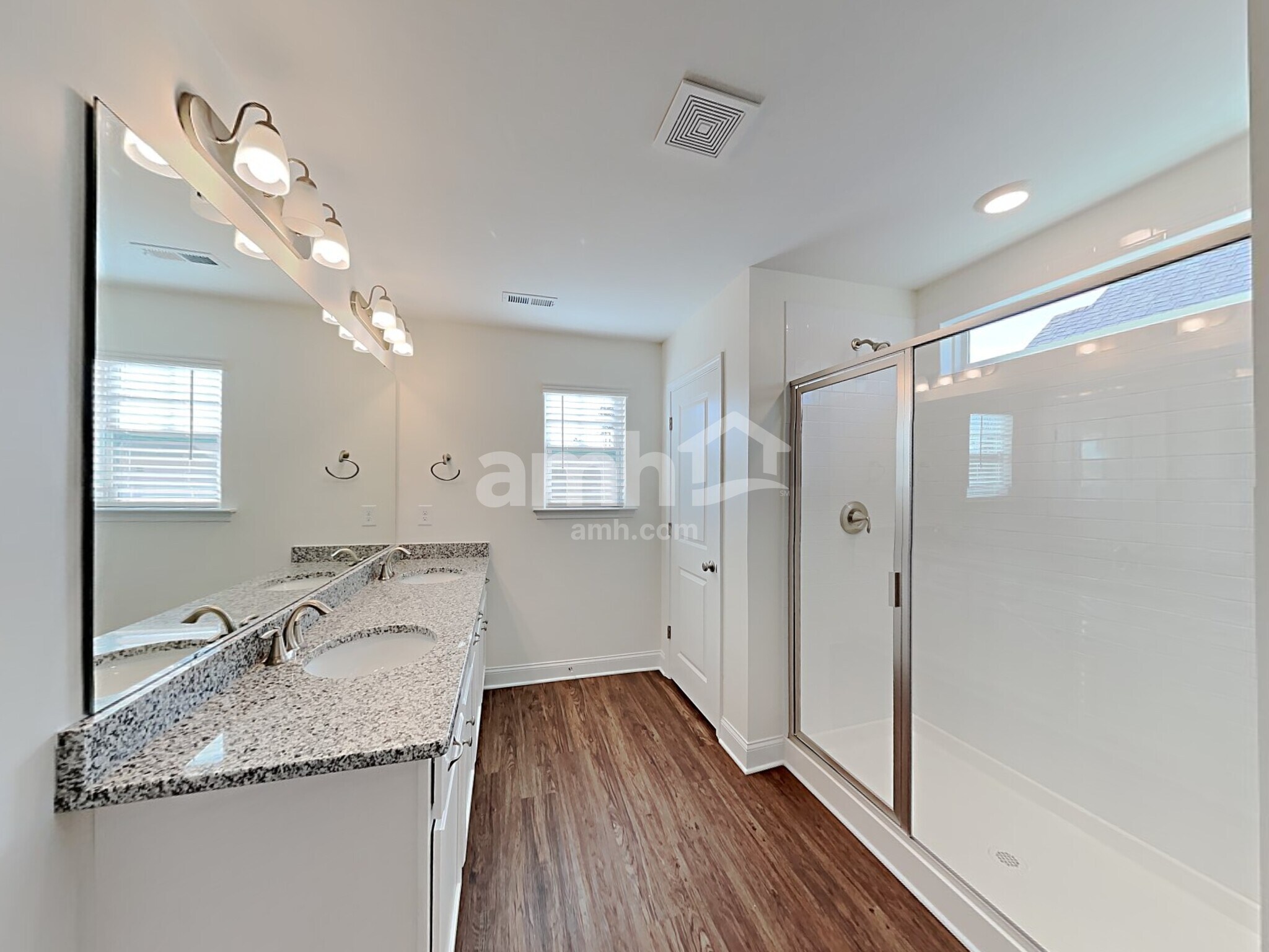 Building Photo - 216 Latitia Lane