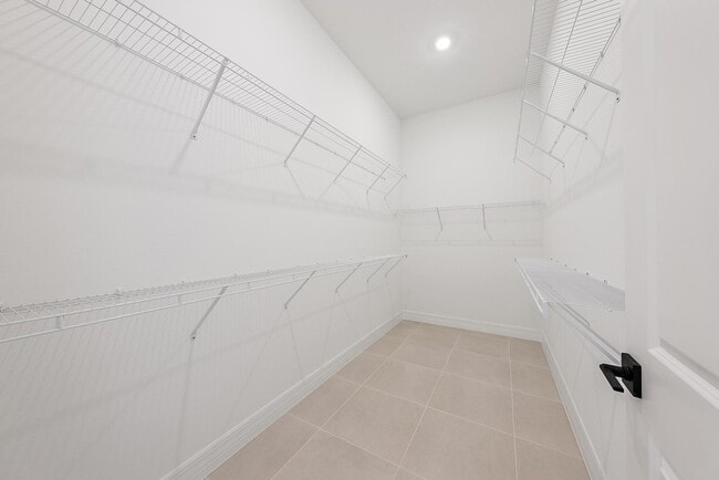 Building Photo - 10720 Northbrook Cir