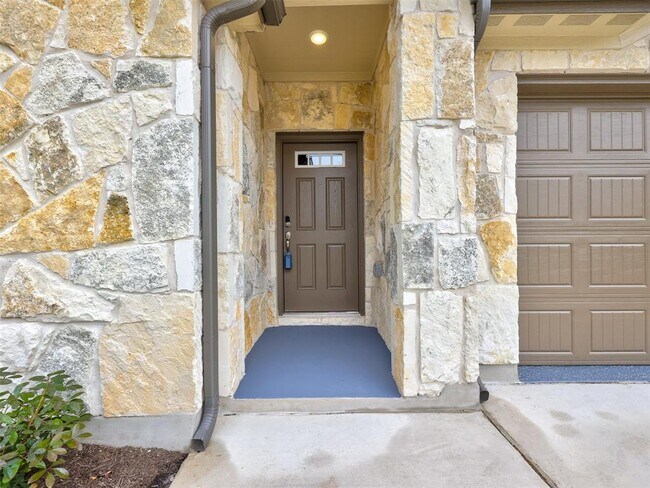 Building Photo - 108 Greenspire Ln