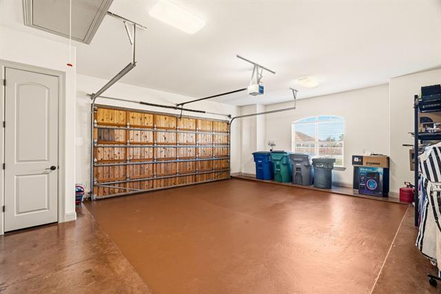 Building Photo - 422 Rugged Dr