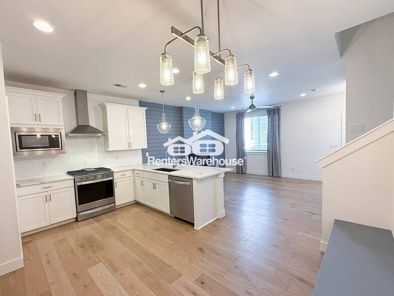 Building Photo - 780 Stonebridge Dr