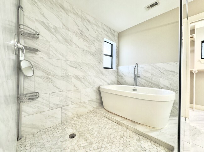 Building Photo - 14103 Kellywood Ln