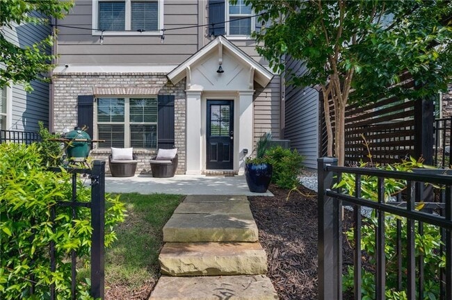 Building Photo - 1093 Kirkland Circle