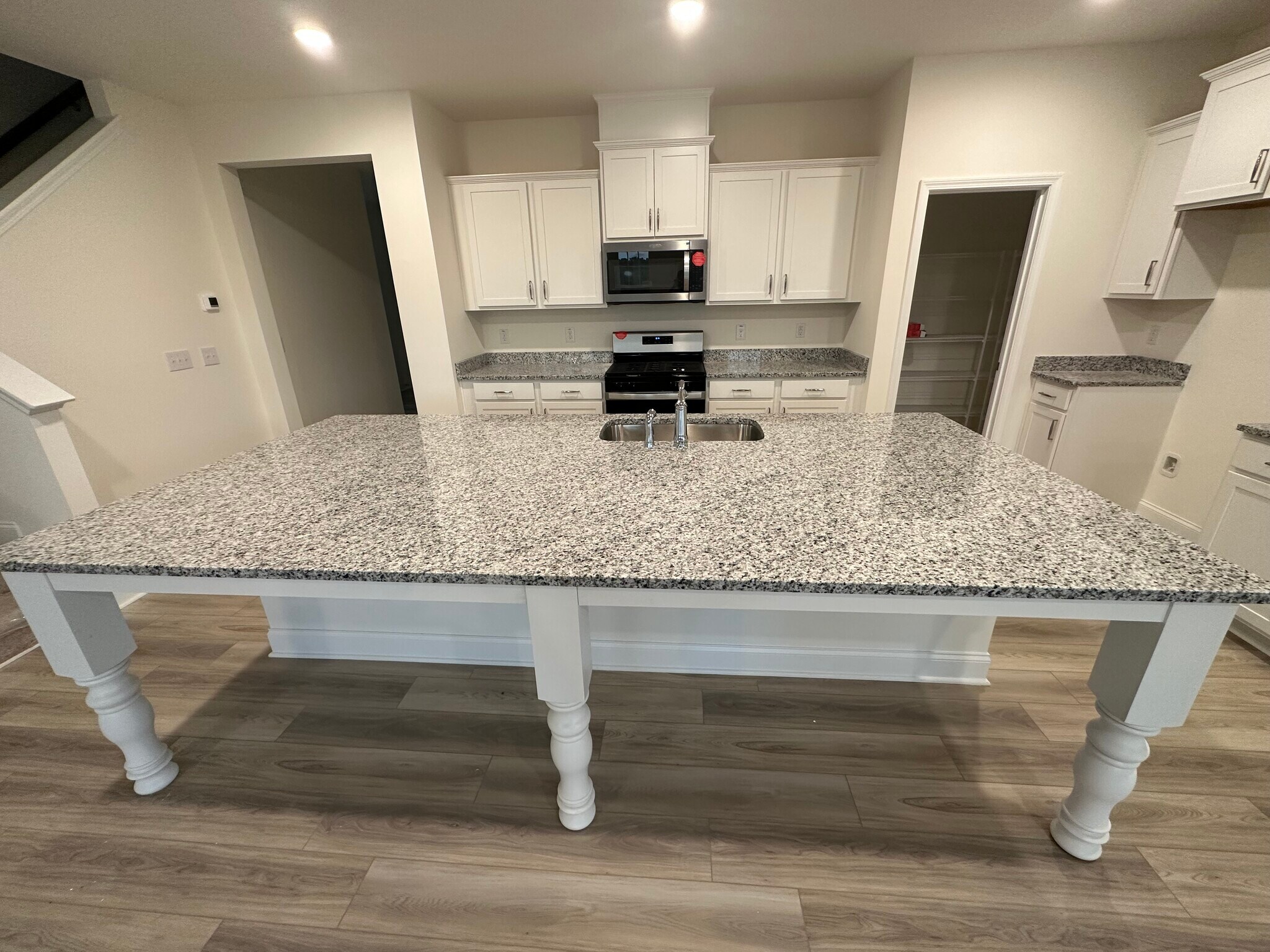 Building Photo - 38 Nailsworth St