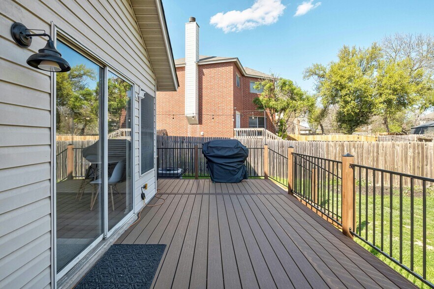 Building Photo - 8513 Kansas River Dr