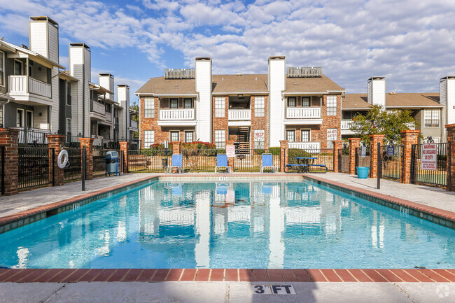 Building Photo - Crossings at Irving Apartments