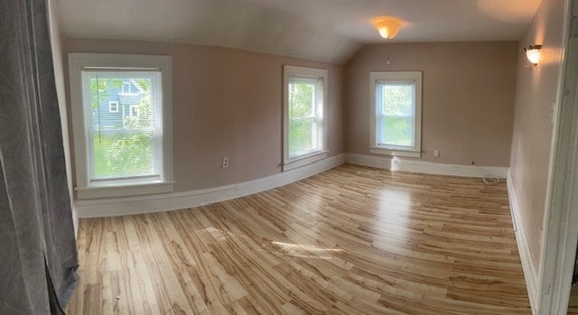 Building Photo - 2-302 W Linden St