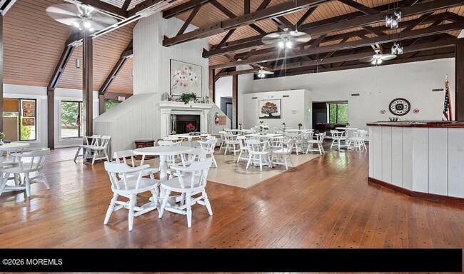 Building Photo - 1 Max Pl