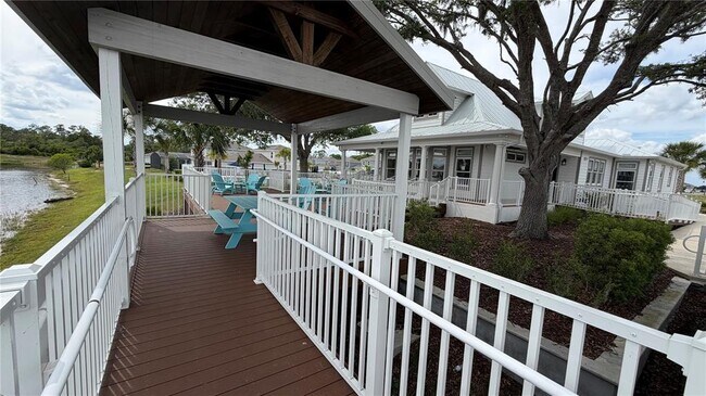 Building Photo - 3099 Springbank Dr