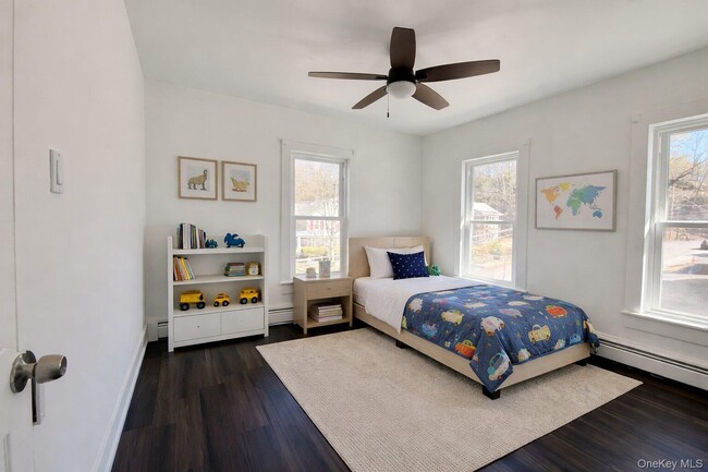 Building Photo - 24 Bennett St