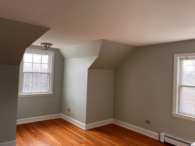 Building Photo - 6550 W Ebinger Dr