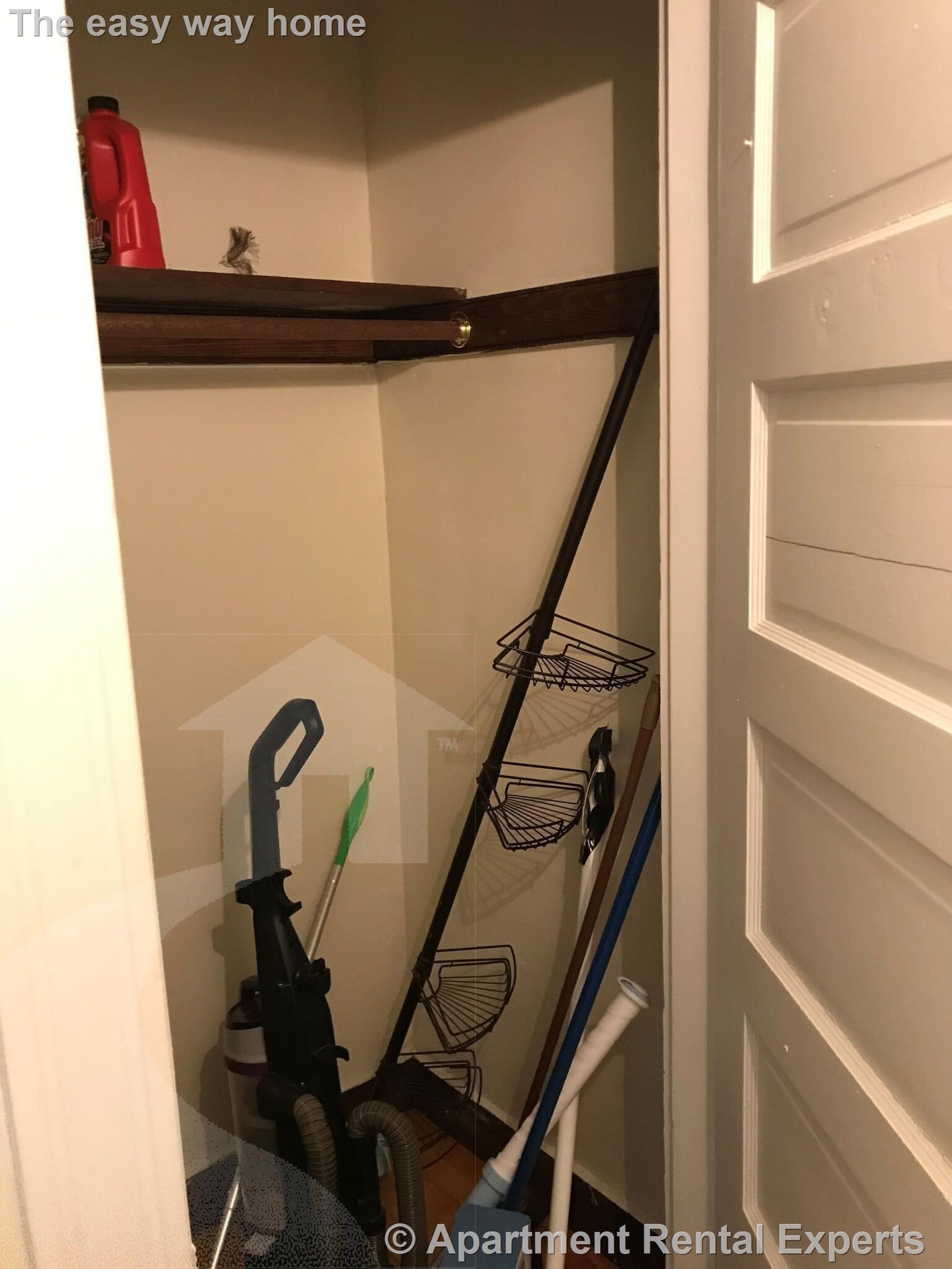 Building Photo - 14 Centre St