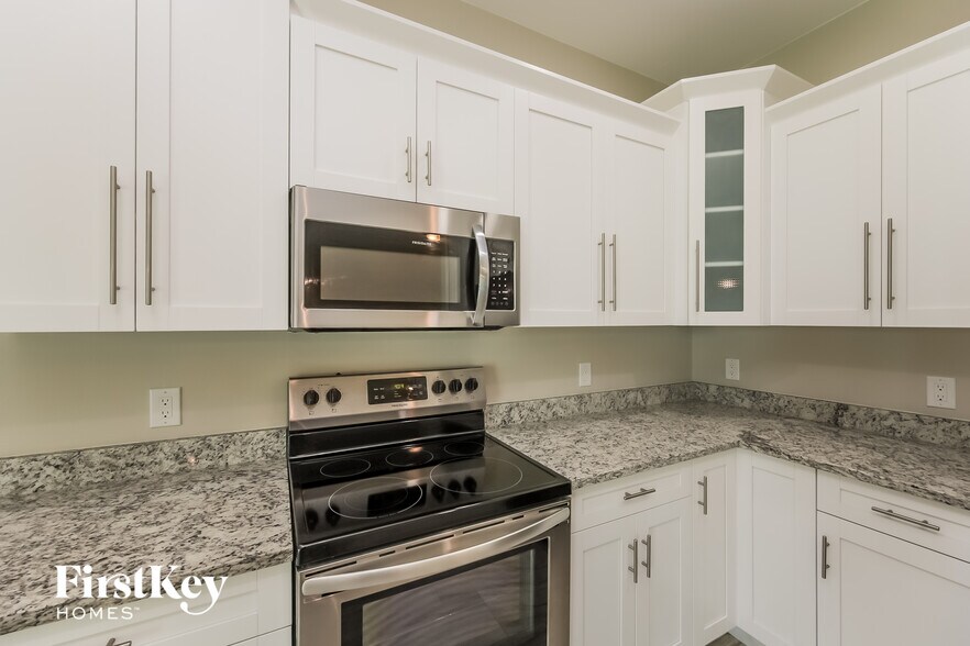 Building Photo - 1511 Terry Ave S