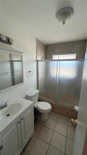 Building Photo - 941 Crystal Lake Dr