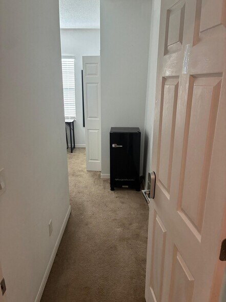 Building Photo - 4247 Gumbo Limbo Dr