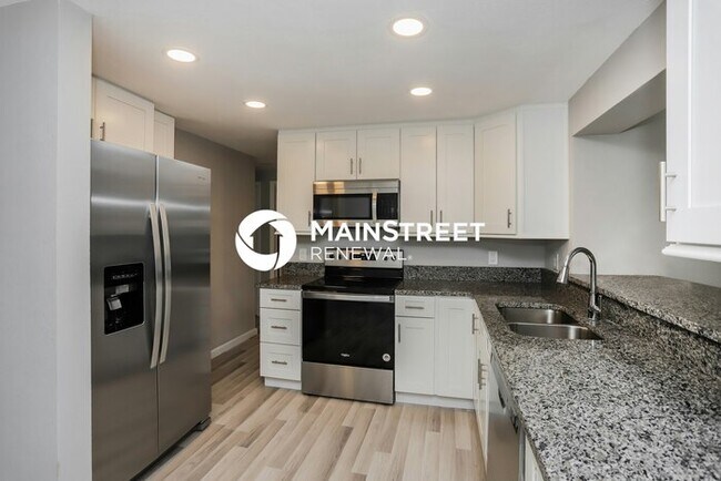 Building Photo - 3 Bedroom Pet-Friendly Home in Clearwater, FL with Main Street Renewal