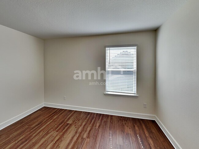 Building Photo - 105 Moultrie Crossing Ln