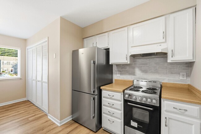 Building Photo - 6132 Heath Ridge Ct