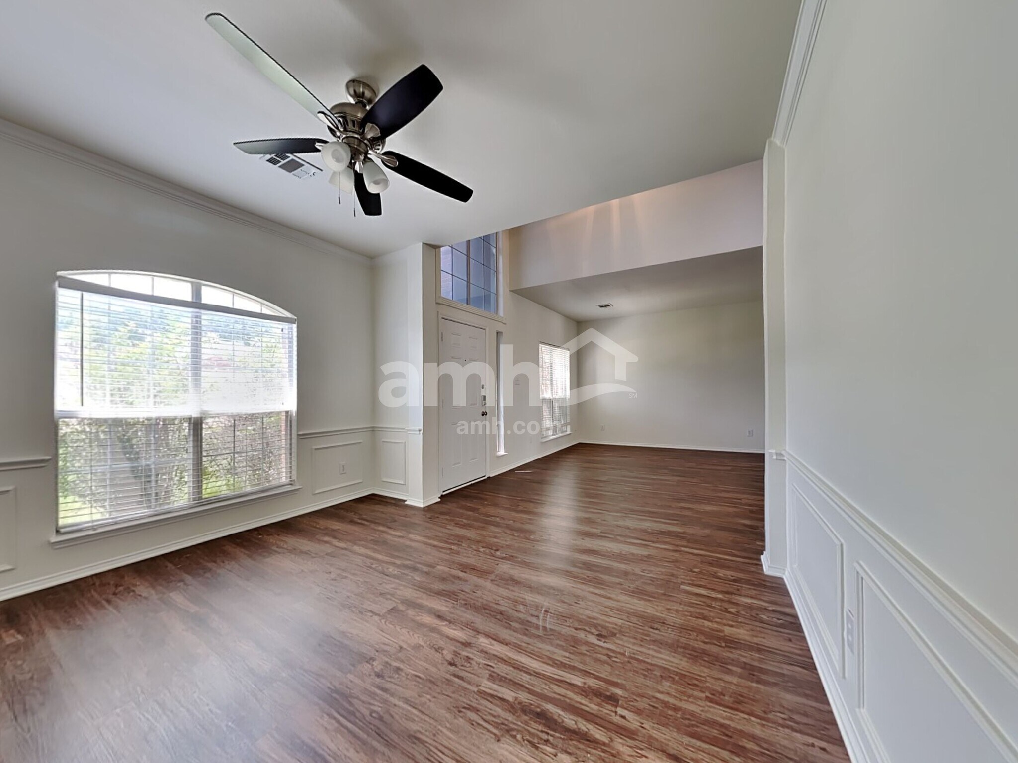 Building Photo - 7017 Chaucer Dr