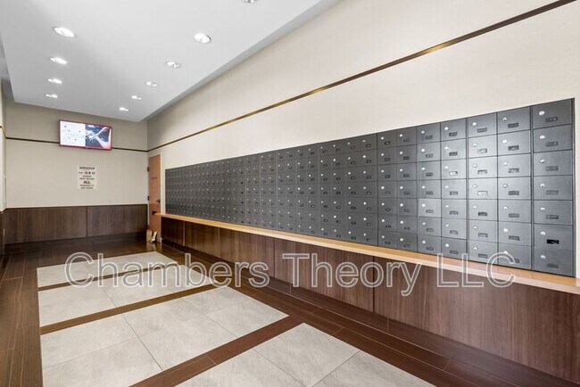 Building Photo - 309 Yoakum Pkwy