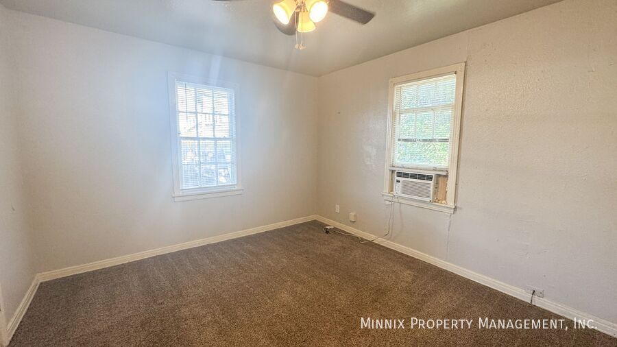 Building Photo - 2711 35th St