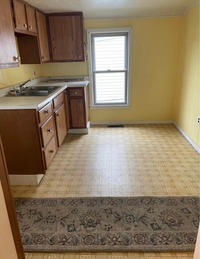 Building Photo - 119 S 2nd Ave