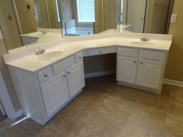 Building Photo - 1729 Brandemere Dr SW