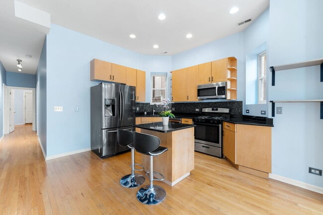 Building Photo - 2744 W Haddon Ave