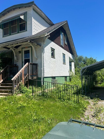 Building Photo - 5468 Gilmore Ave