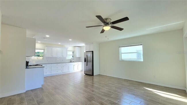 Building Photo - 4134 1st Ave S