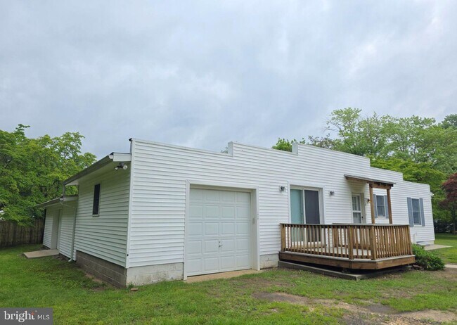 Building Photo - 4838 Landis Ave