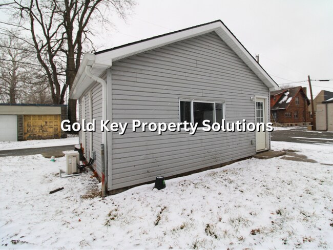 Building Photo - 1413 Walnut St