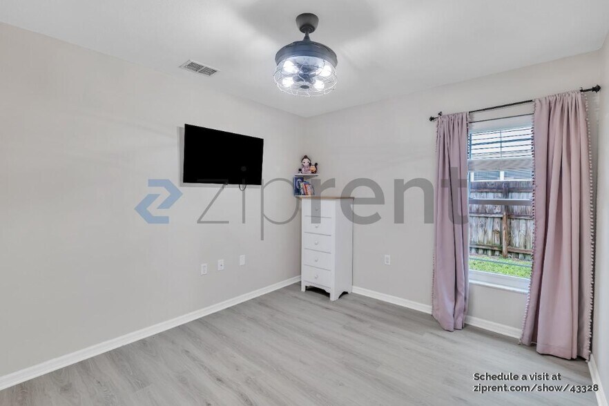 Building Photo - 1038 Malletwood Dr