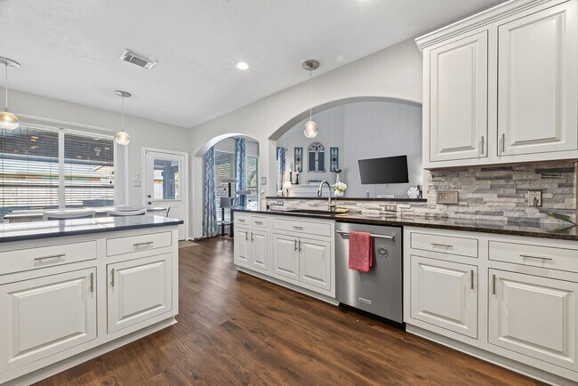 Building Photo - 18343 Wild Lilac Trail