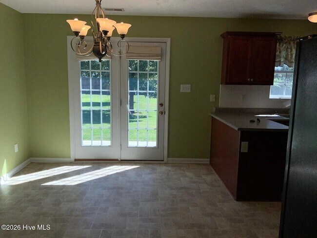 Building Photo - 763 Americana Dr