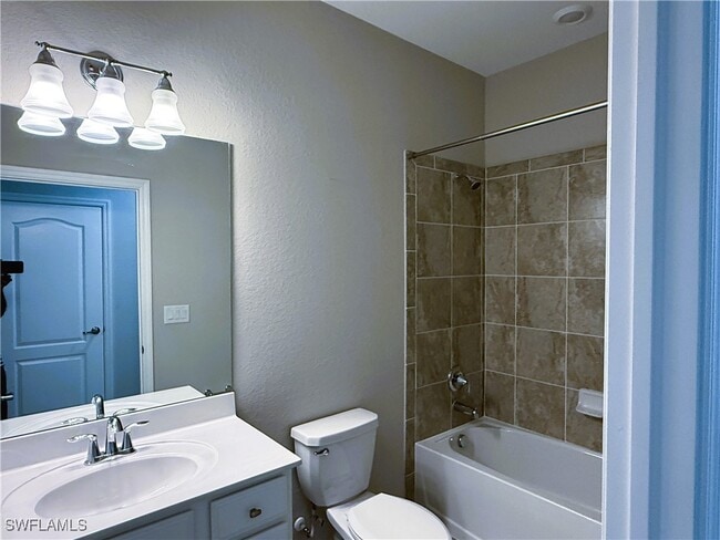Building Photo - 9444 Glenforest Dr