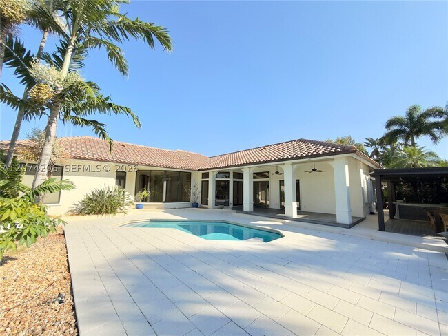 Building Photo - 2880 Windmill Ranch Rd
